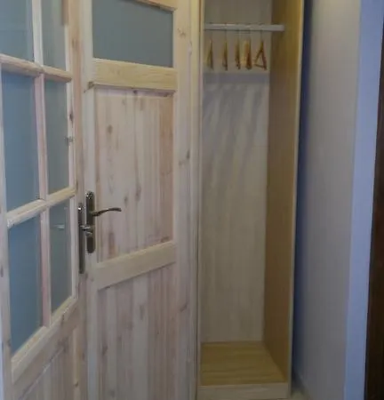 Studiospanie Kapitana Z Balkonem Na Parterze * 格但斯克